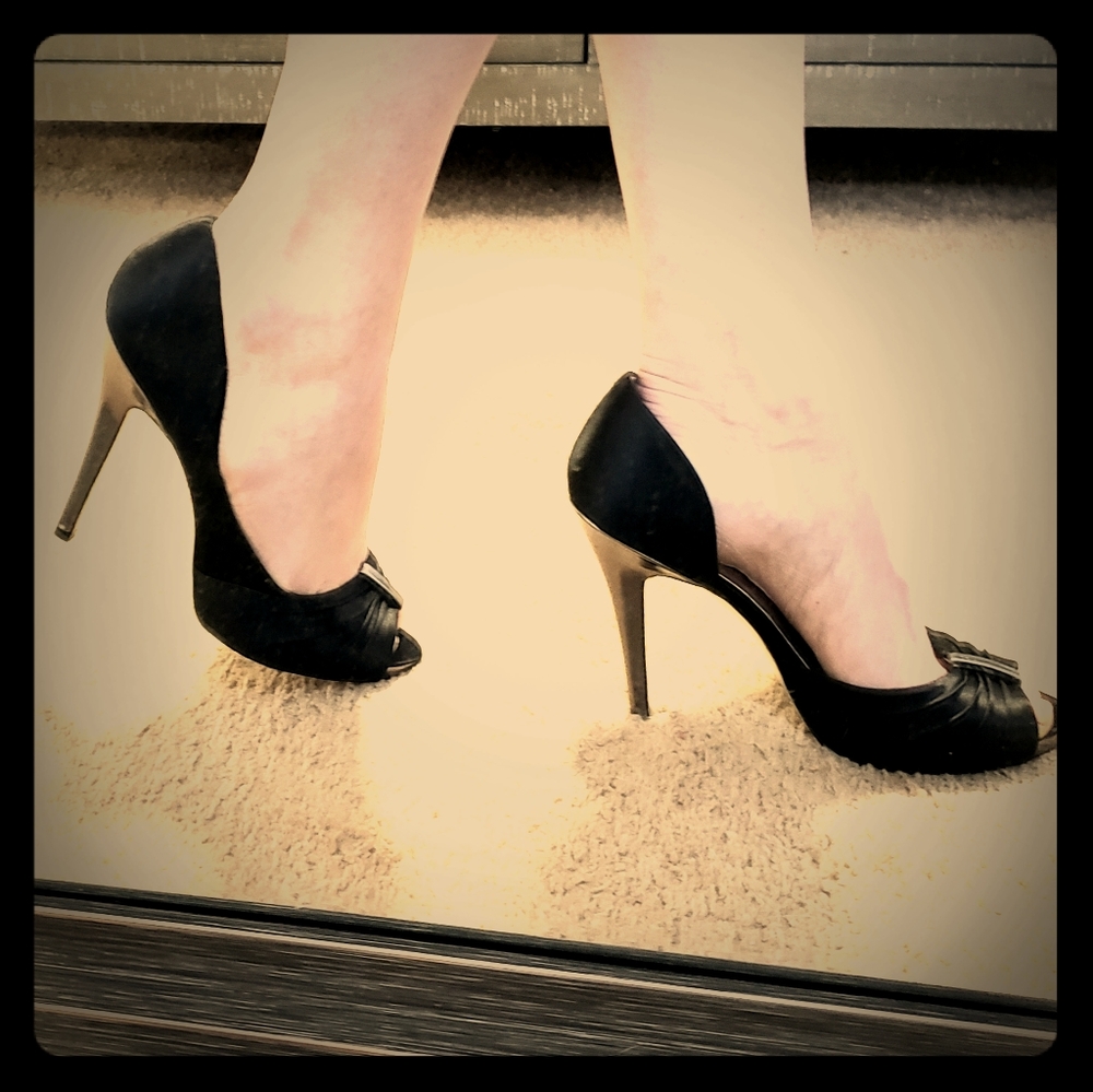 Elegant Black and Gold Women's Heels